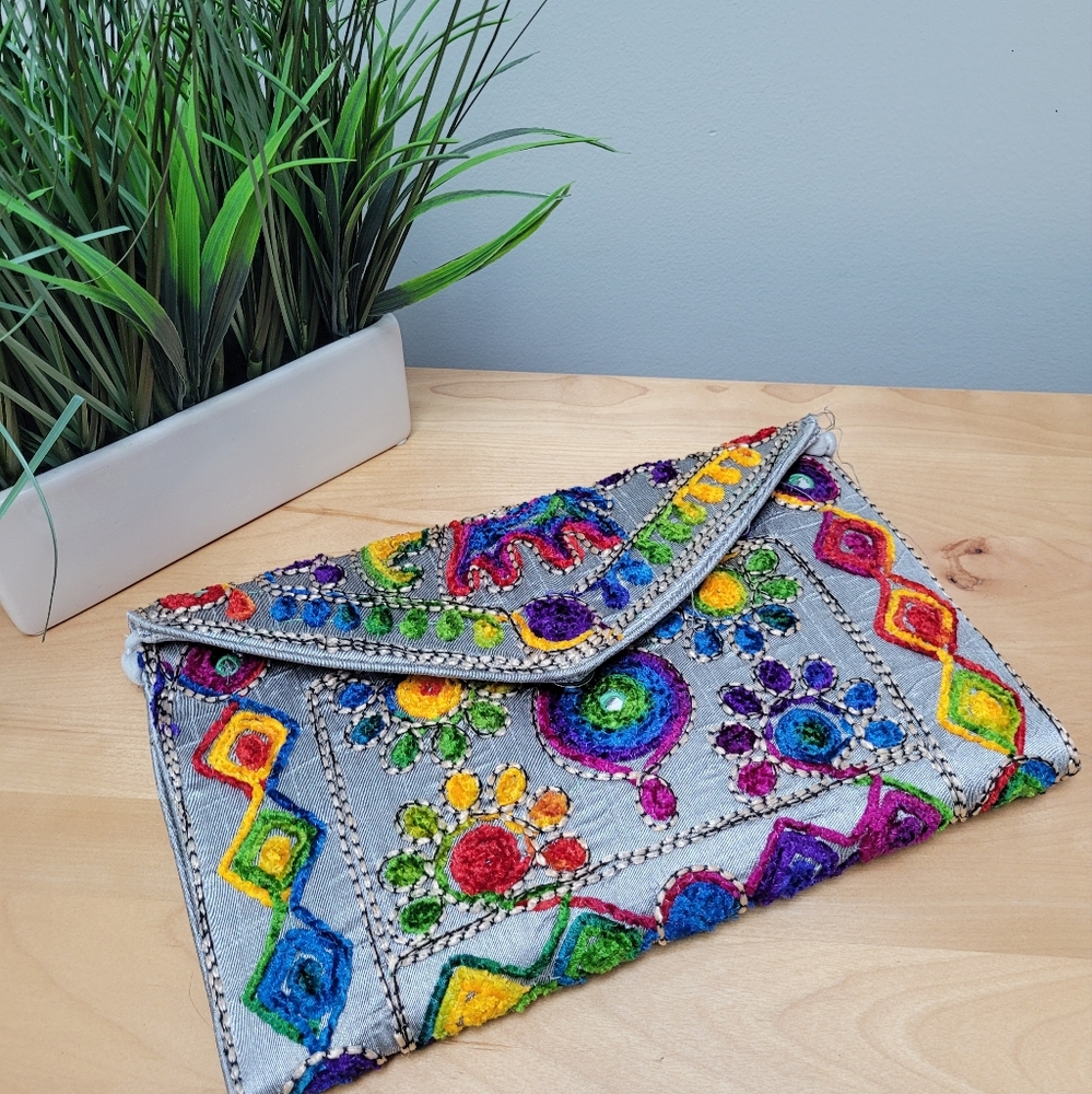 CHENILLE EMBROIDERED | Boho Bag